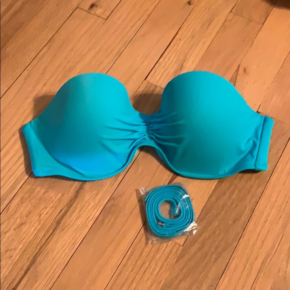 Victoria’s Secret bikini top